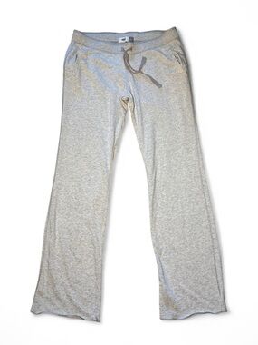 Old Navy light gray sweatpants with drawstring waist and pockets, size M🫧